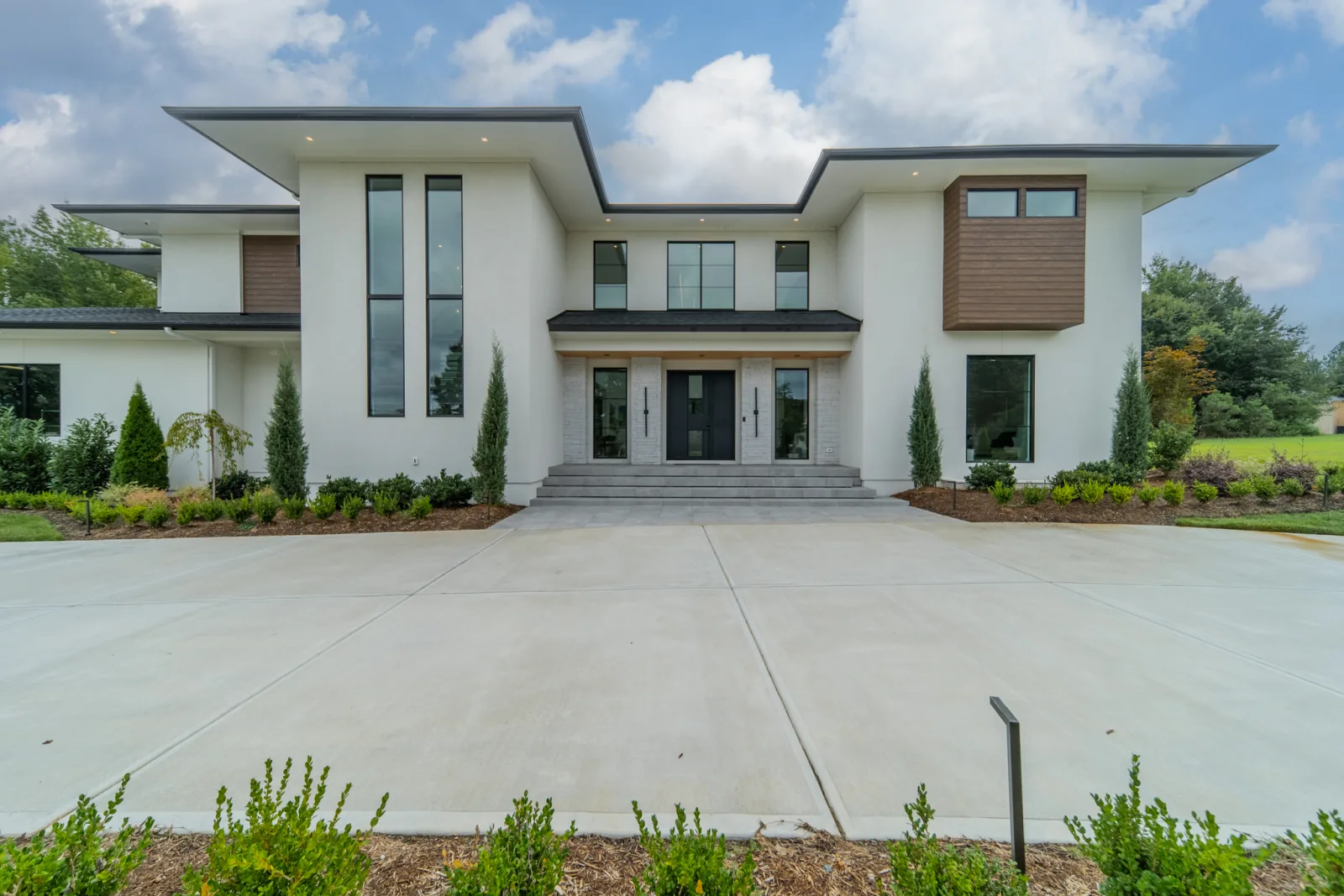 Firethorne — photo 1